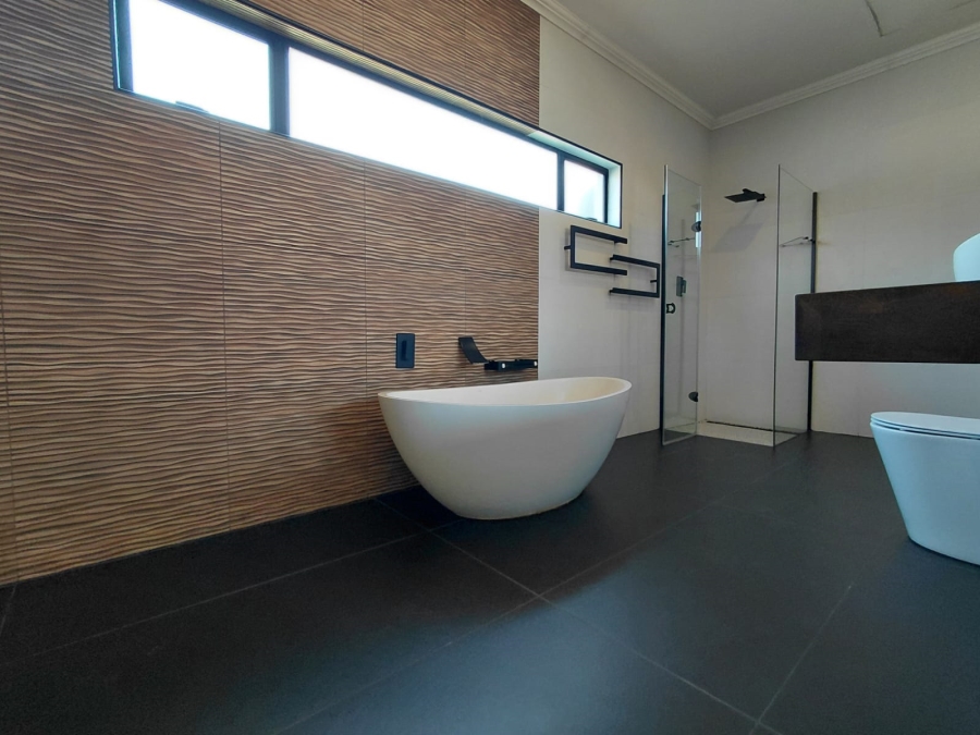 2 Bedroom Property for Sale in Waterberry Estate North West